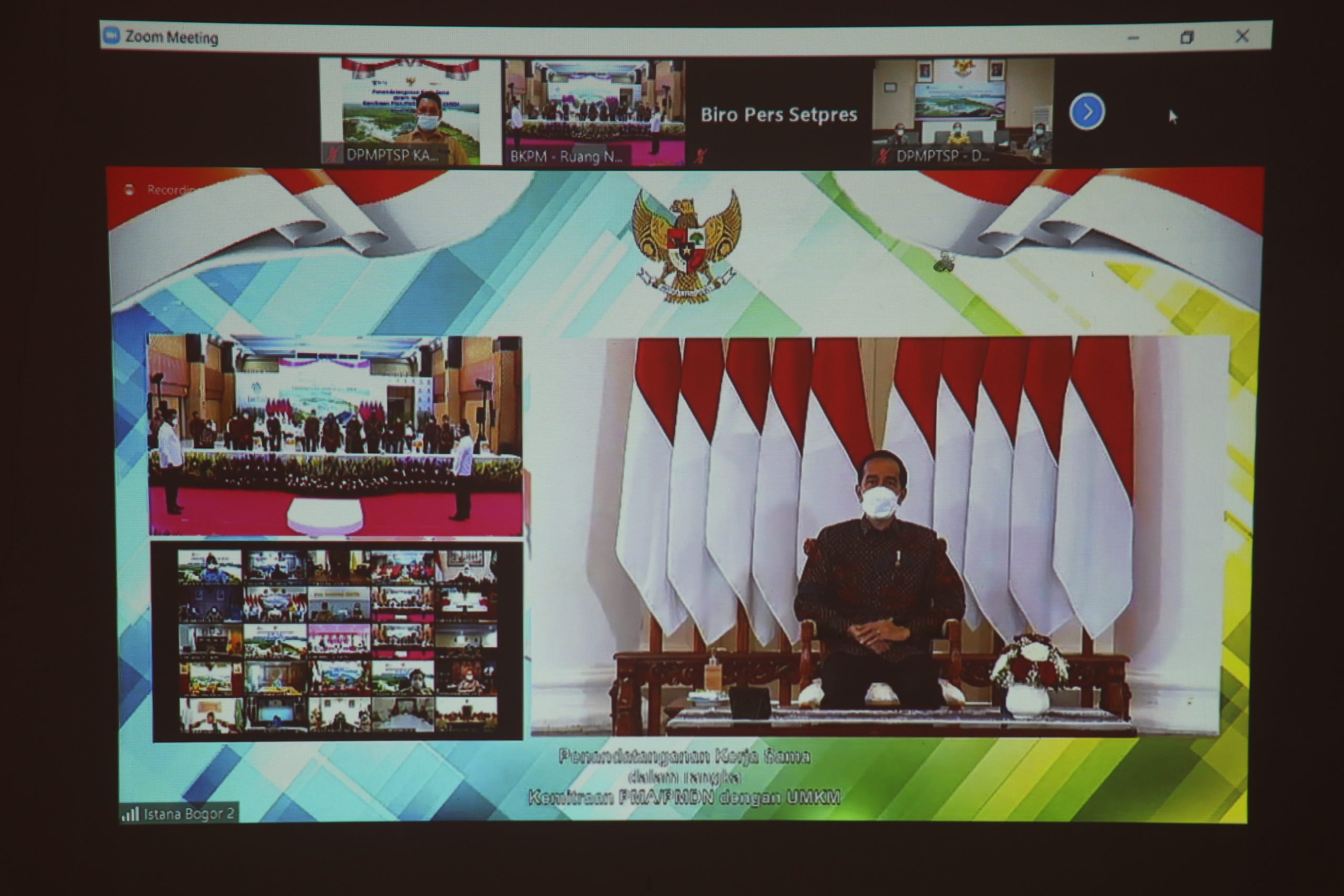 You are currently viewing Penandatangan Kerjasama PMA/PMDN dengan UMKM Secara Virtual